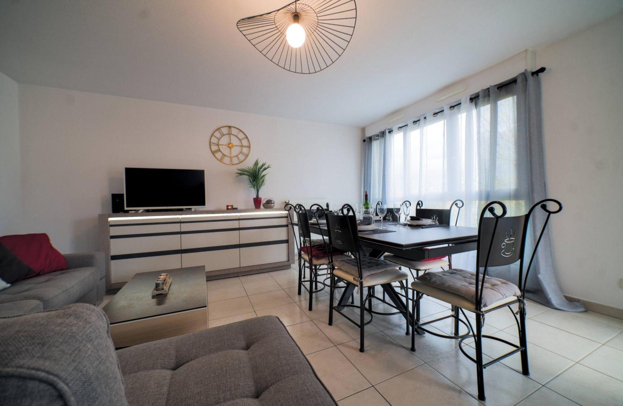 Appartement Lumineux, 80M², Proche Des Vosges Thann Esterno foto